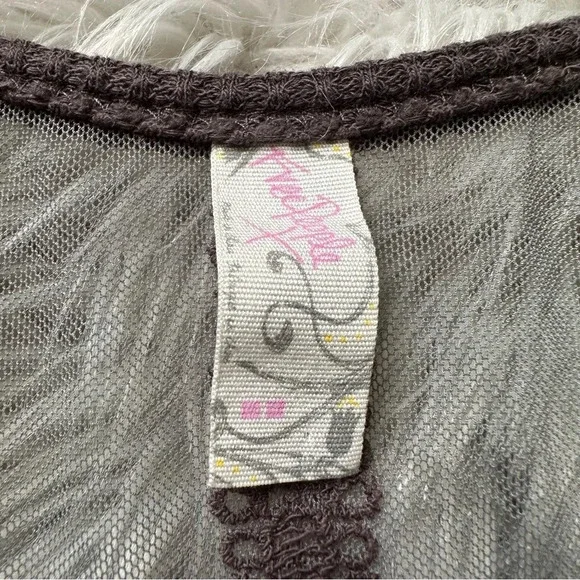 FREE PEOPLE Bon Bon Lace Back Waffle Knit Thermal Top Size Medium - Picture 6 of 7